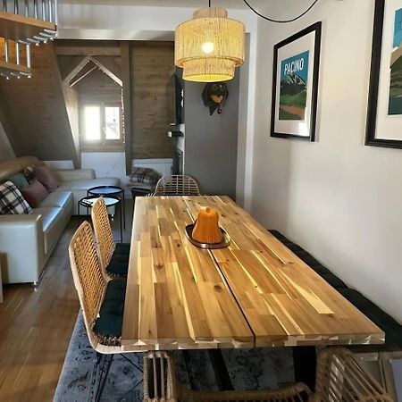 Caleydos Duplex Diseno Garaje Wifi Lägenhet Sallent de Gállego Exteriör bild